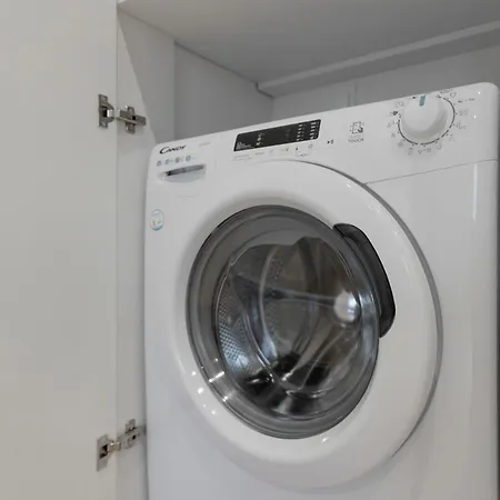 Amazing Spacious In Center By Renters Διαμέρισμα *