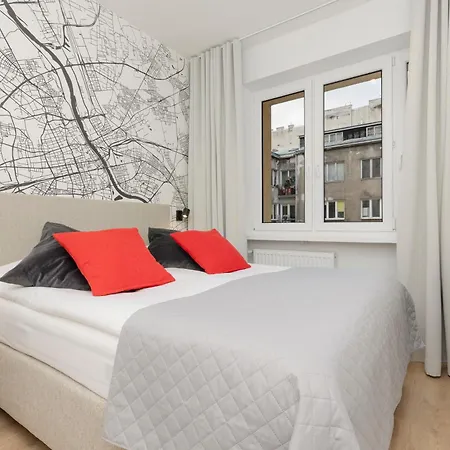 Amazing Spacious In Center By Renters Warschau