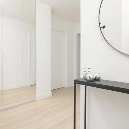 Amazing Spacious In Center By Renters 公寓