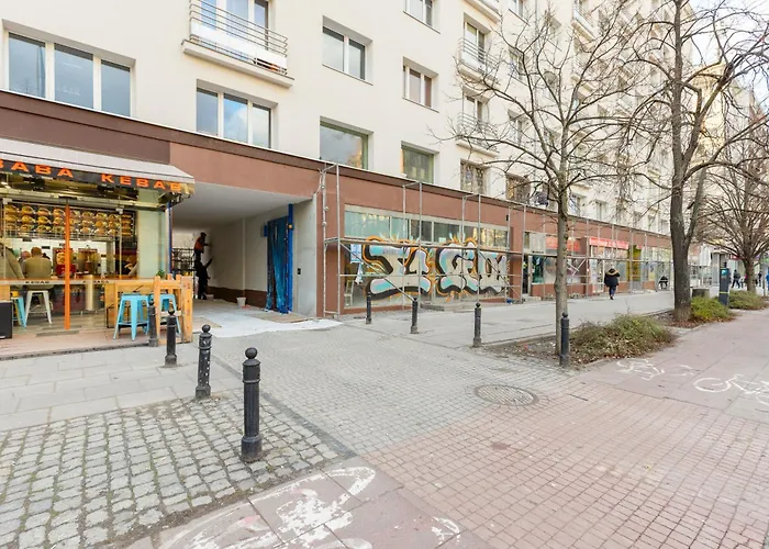 Amazing Spacious In Center By Renters *