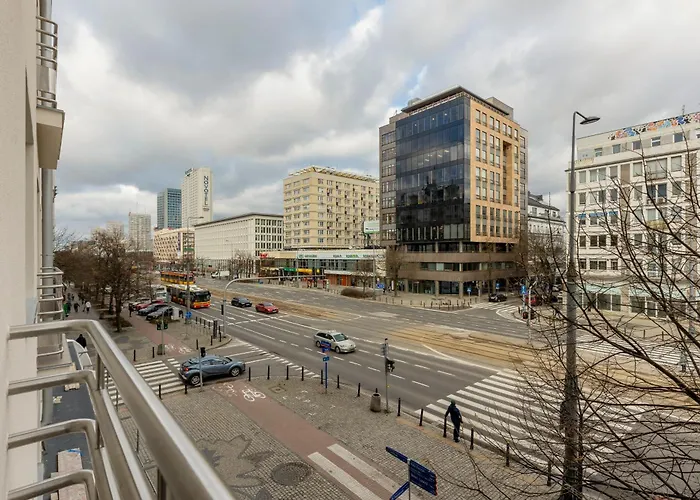 Apartment Amazing Spacious In Center By Renters