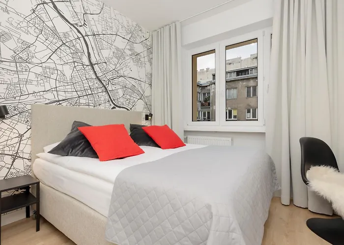 Amazing Spacious In Center By Renters Warsaw