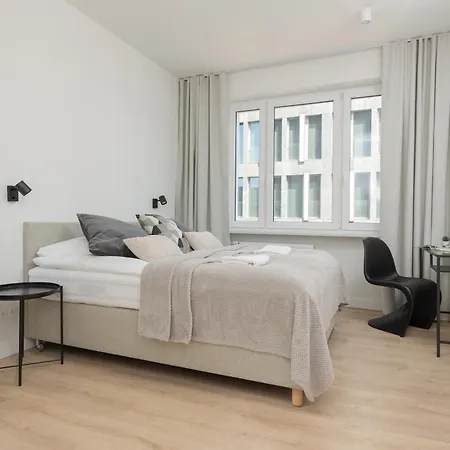 Amazing Spacious In Center By Renters *